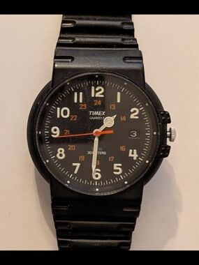 Working Timex Black Analog Quartz Watch — Black Dial